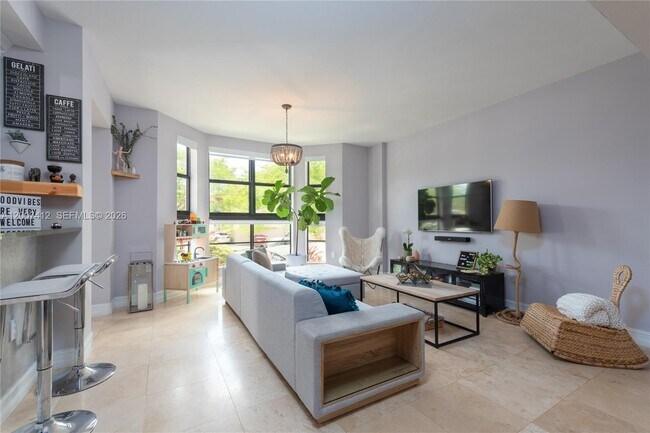 Building Photo - 1650 Galiano St