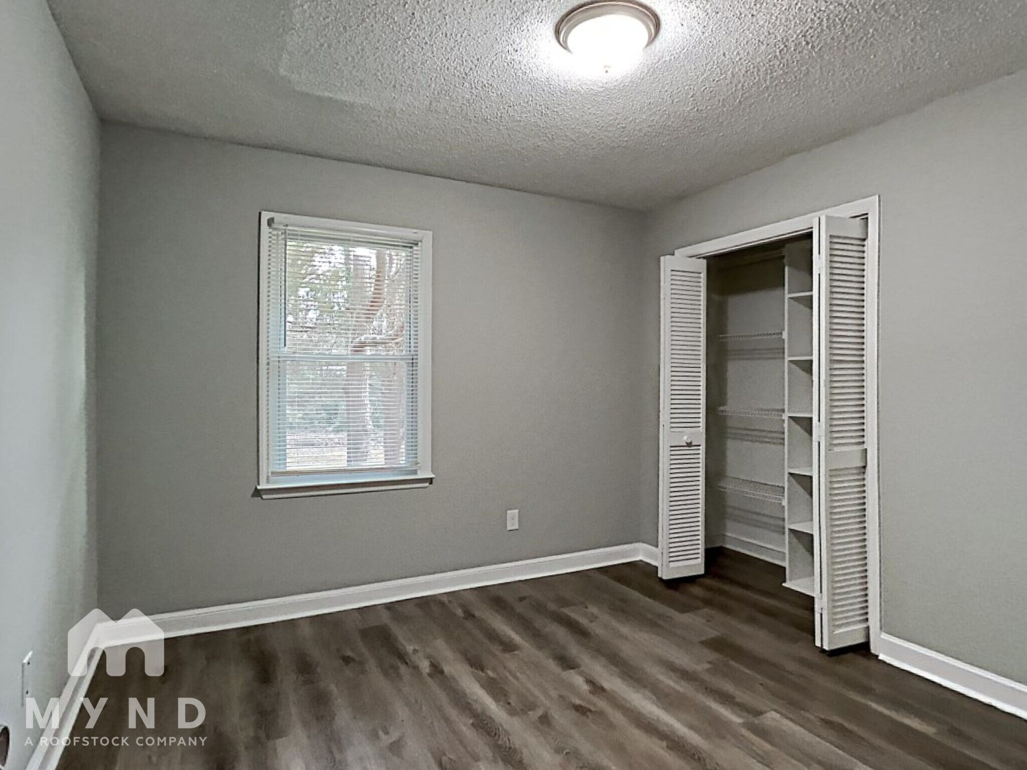 Building Photo - 10024 Fireside Ln