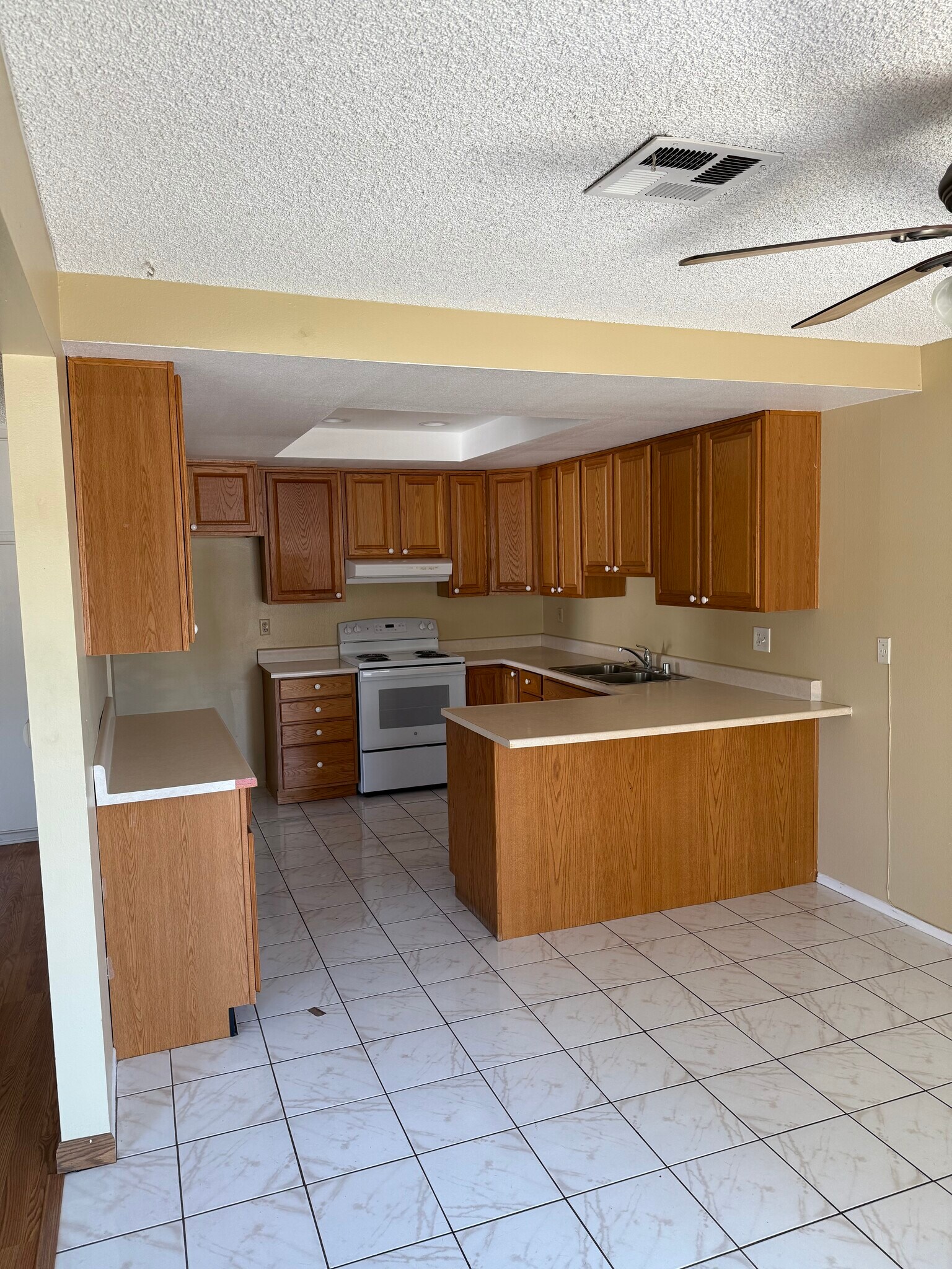 Building Photo - 11782 Garden Grove Blvd