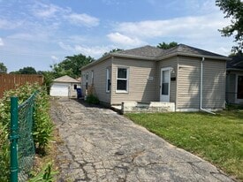 Building Photo - 23850 Dormont Ave