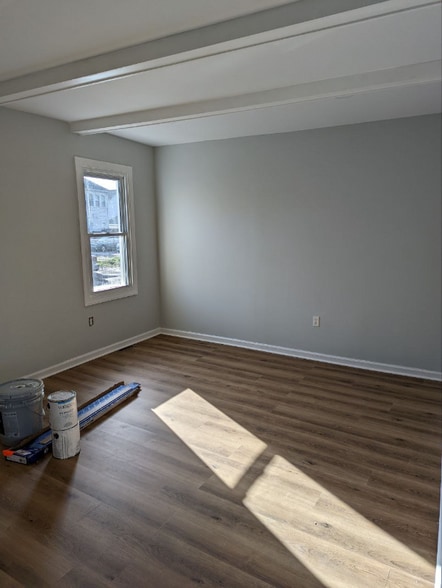 Building Photo - 1172 Wyoming Ave