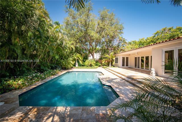 Building Photo - 928 Escobar Ave