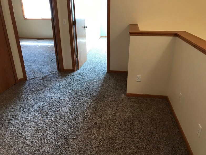 Building Photo - 14179 Plymouth Ave