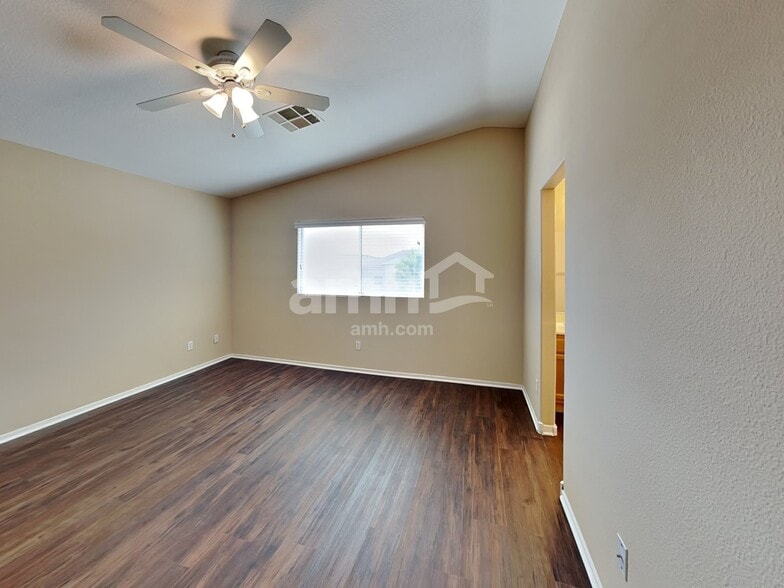 Building Photo - 126 Camino Francisco
