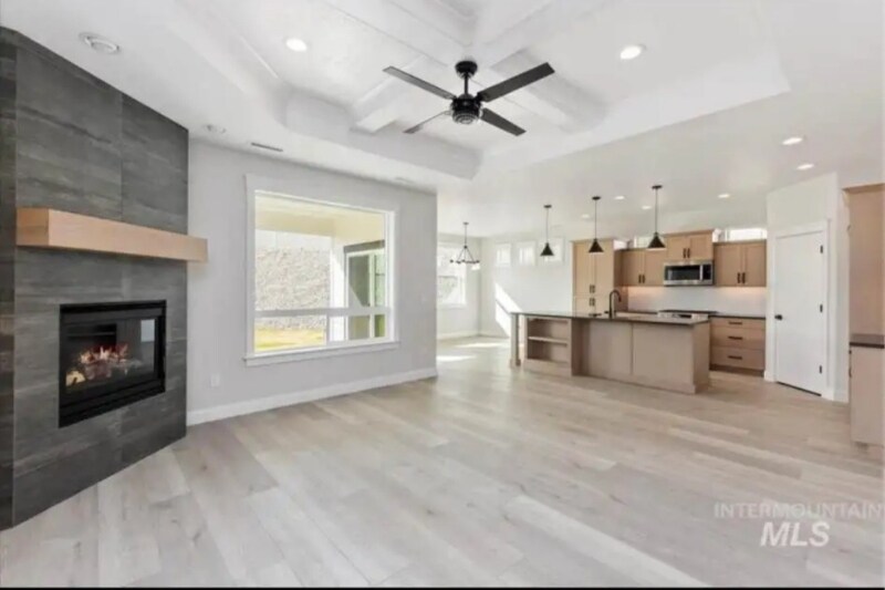 Building Photo - 15035 Veraison Pl