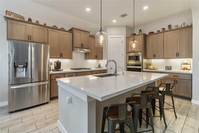 Building Photo - 116 Charles Zanco Dr