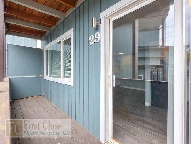 Building Photo - 12345 SW Hall Blvd