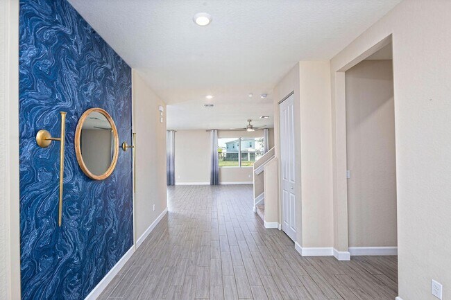 Building Photo - 12623 NW Copper Creek Dr