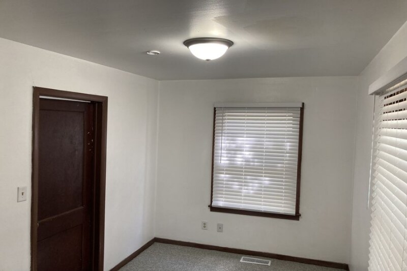 Building Photo - 1704 N Jefferson St