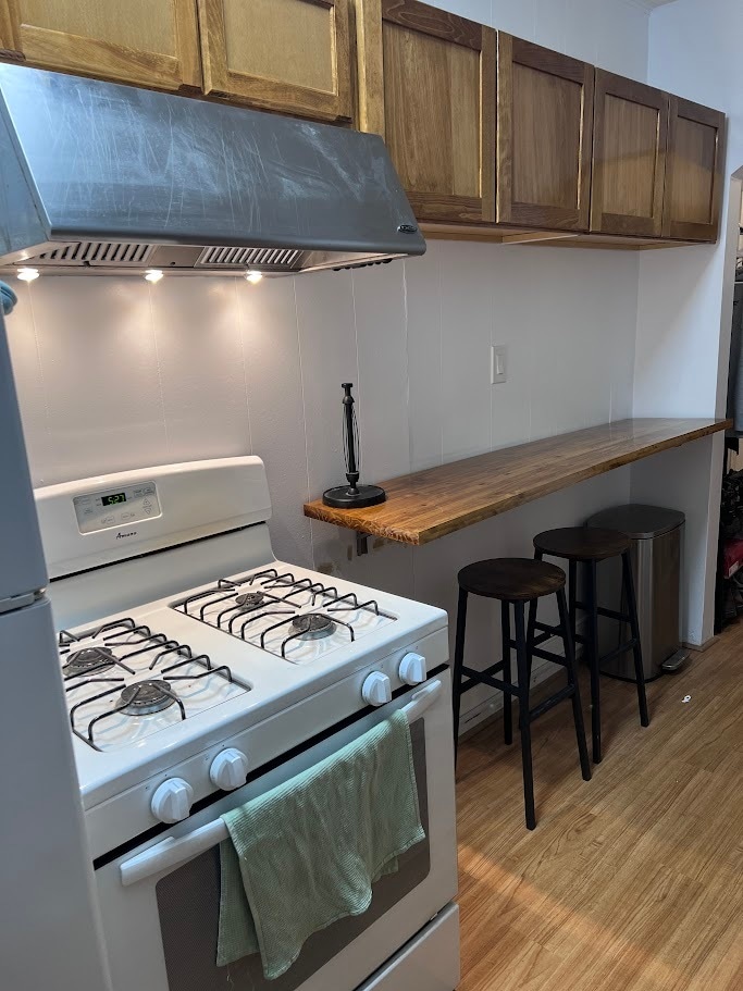 Building Photo - 645 Somerville St