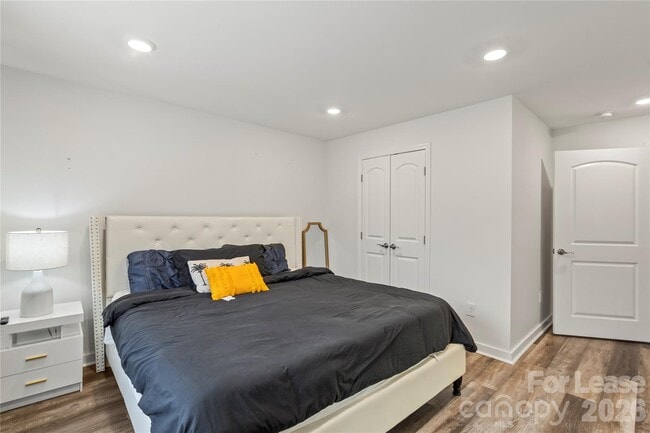 Building Photo - 2813 Ava Ave