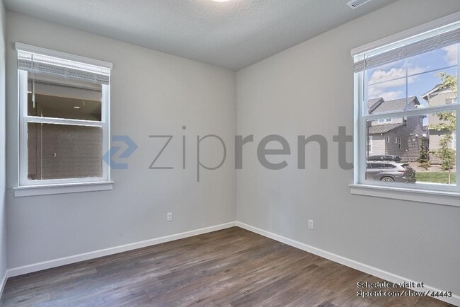 Building Photo - 31028 NW Turel Dr