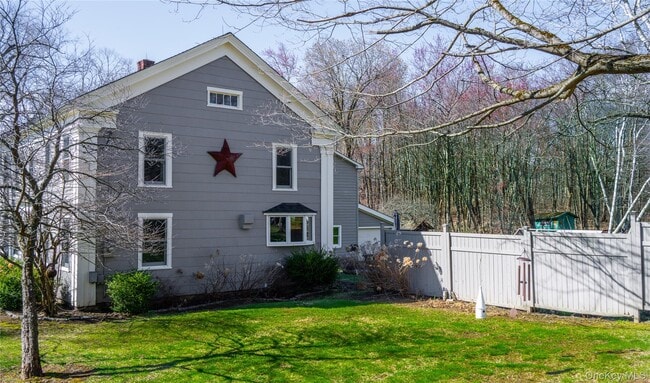 Building Photo - 163 East St