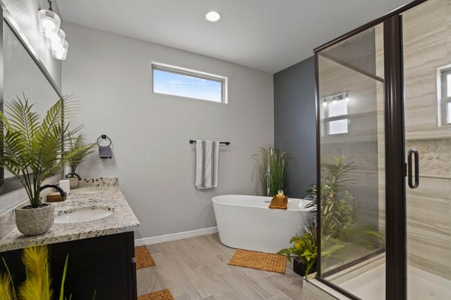 Building Photo - 4567 Marisabel Azcarate St