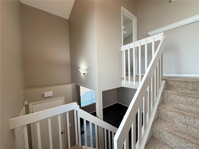 Building Photo - 862 Summer Dr