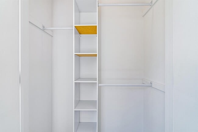 Building Photo - 293 Fairmount Ave