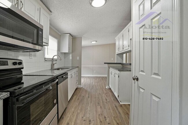 Building Photo - 2407 O'Hara Dr