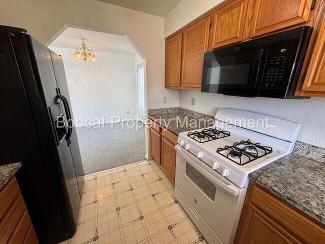 Building Photo - 4098 Quinn Dr