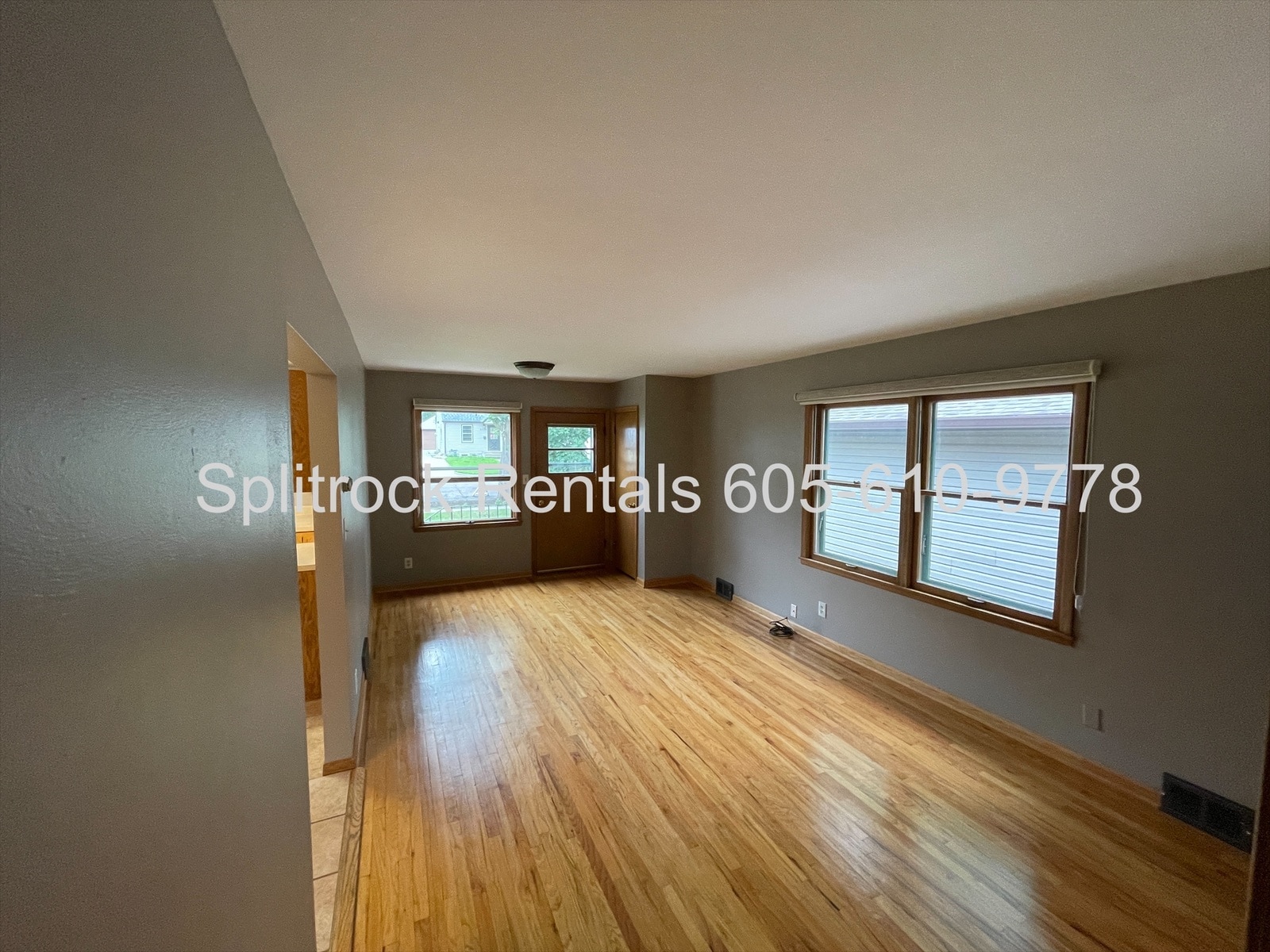 Building Photo - 2208 S Hawthorne Ave