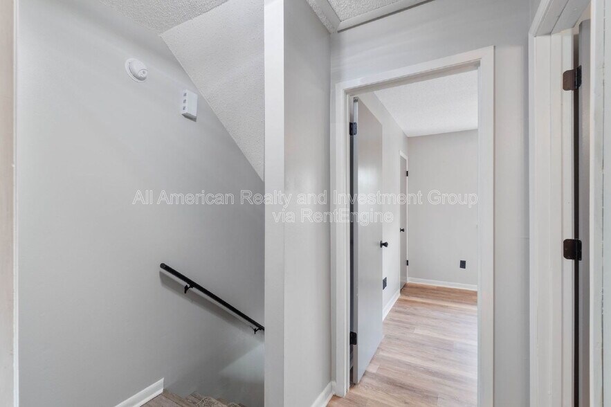 Building Photo - 696 Tyner St