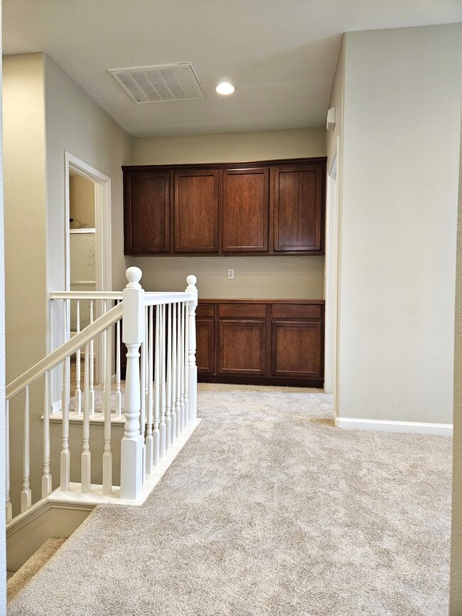 Building Photo - 143 W Saltillo Ln