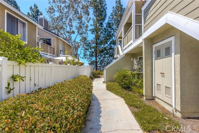 Building Photo - 34 Coventry Ln