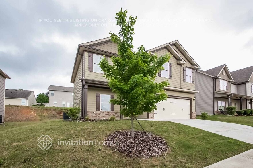 Building Photo - 384 Easley Dr SE