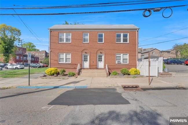 Building Photo - 229 Columbia Ave
