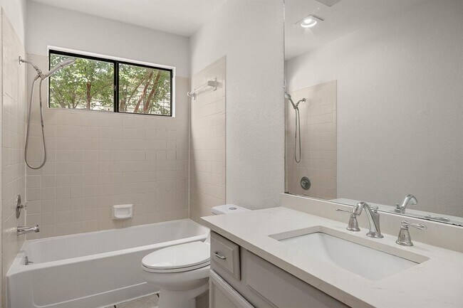 Building Photo - 8905 Bridgewood Trail