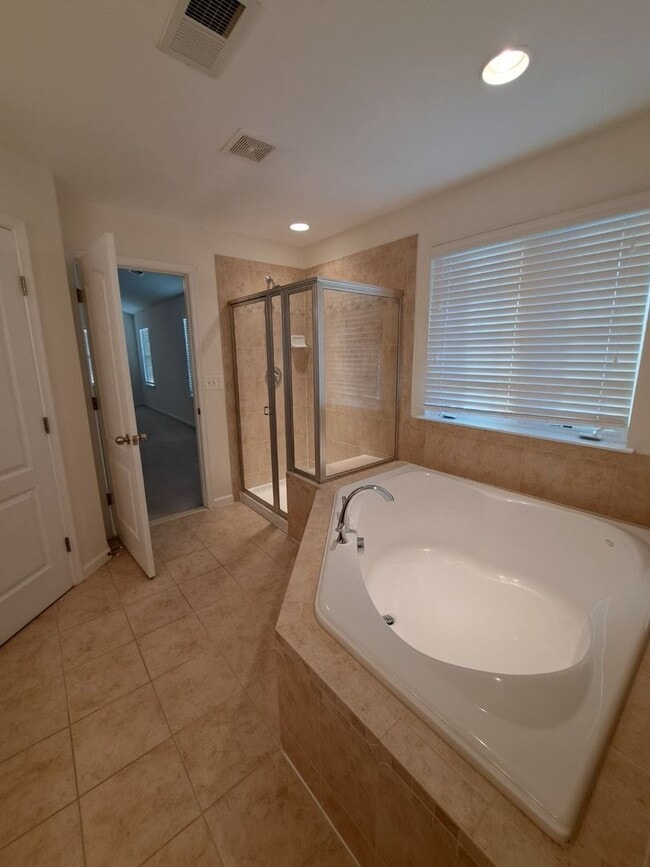 Building Photo - 17305 Madrillon Way