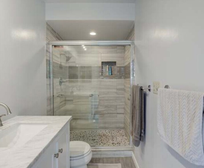 Building Photo - 3220 Merrill Dr