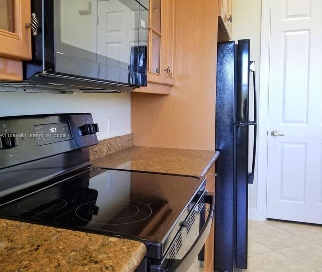 Building Photo - 8255 NW 128th Ln