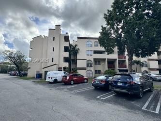 Building Photo - 10651 SW 108th Ave