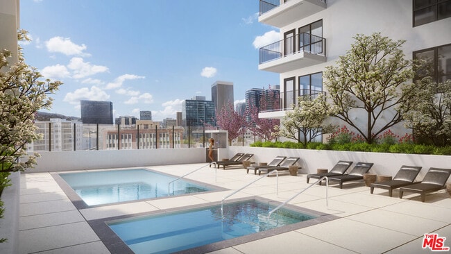 Building Photo - 549 S Harvard Blvd