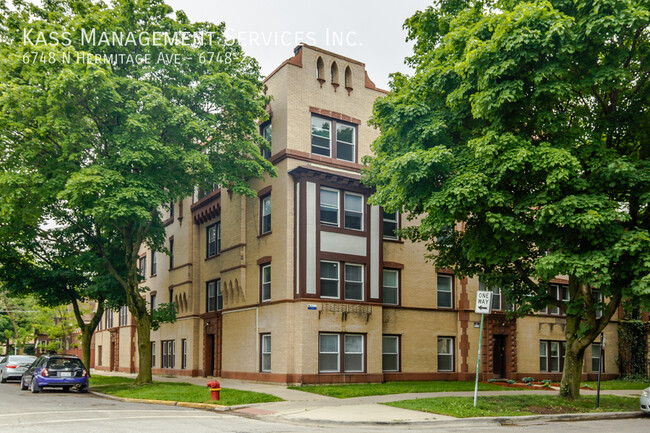 Building Photo - Beautiful Rogers Park 2bed - heat included...