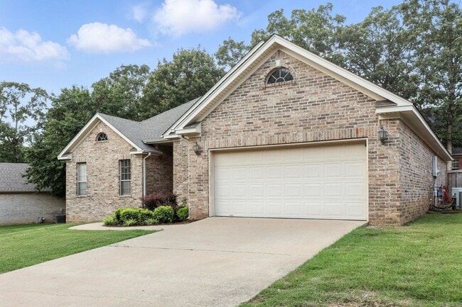 Building Photo - 7328 W Ridge Cir