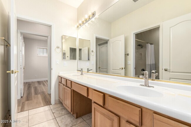 Building Photo - 7446 E Journey Ln