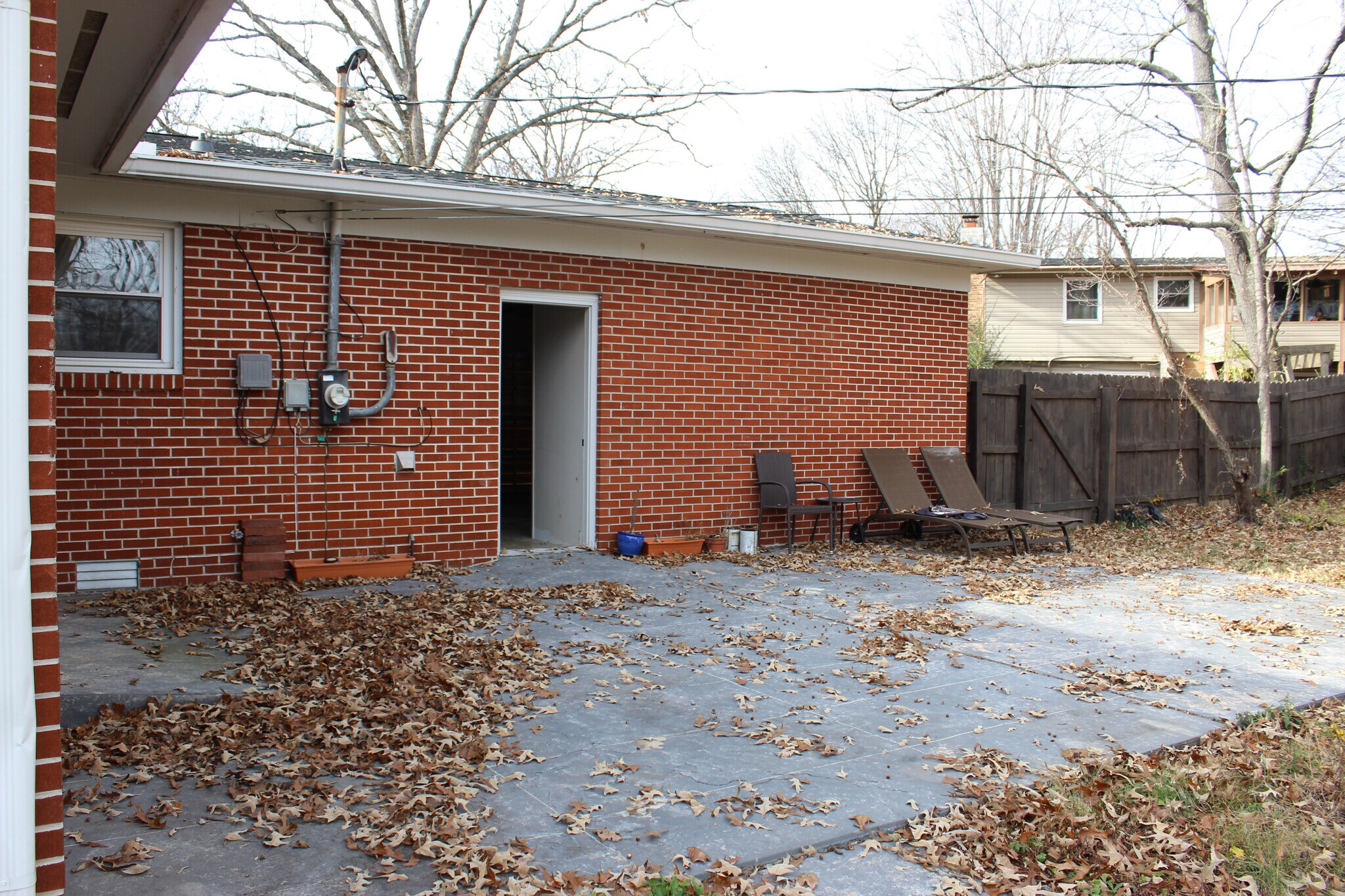 Building Photo - 1213 Park Dr