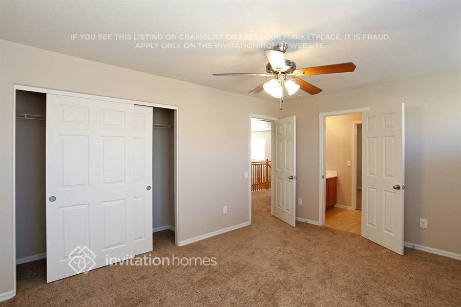 Building Photo - 4461 W Galapagos Ave