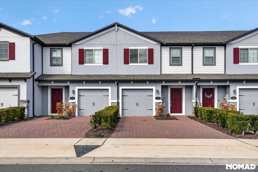 Building Photo - 242 Evertree Loop