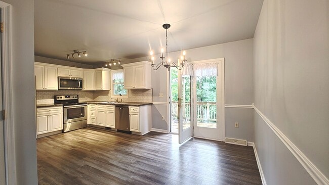 Building Photo - Ephrata Townhome 3 bed 1.5 bath