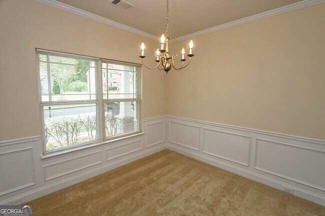 Building Photo - 728 Castle Top Ct SE