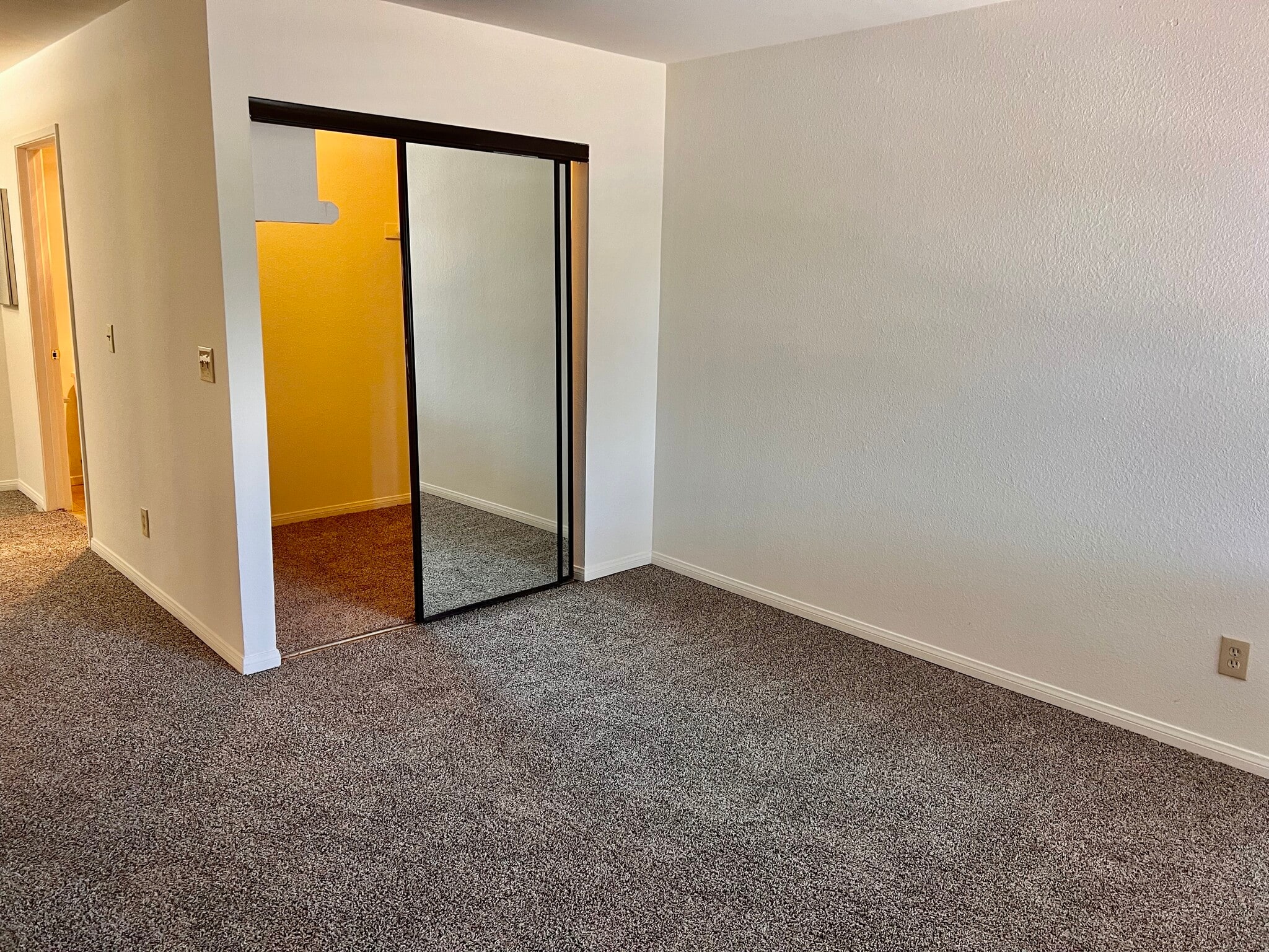 Building Photo - 10232 Black Mountain Rd