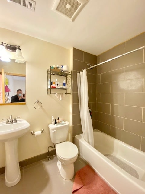 Building Photo - 34 Bentley St