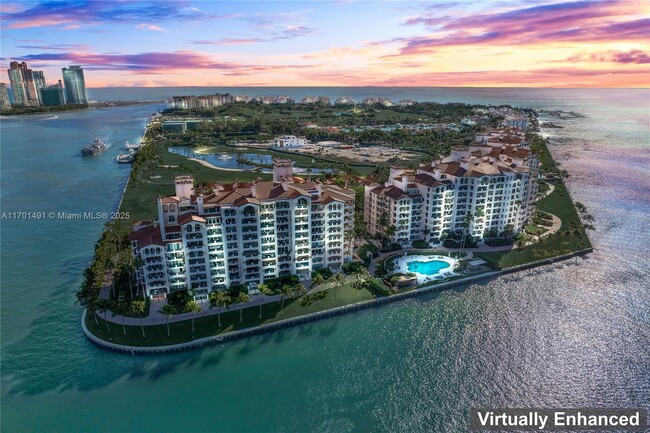 Building Photo - 19112 Fisher Island Dr