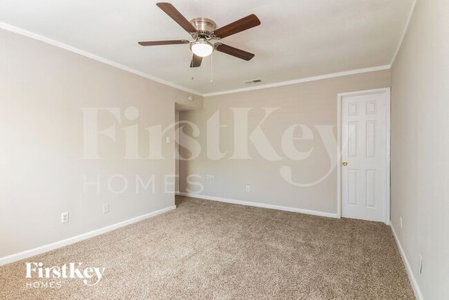 Building Photo - 8822 Westfield Dr