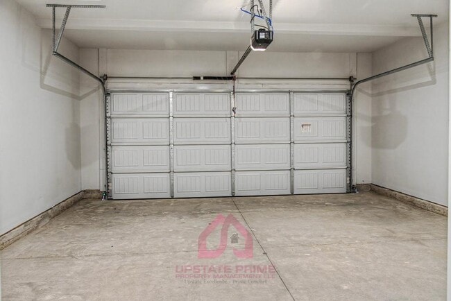 Building Photo - 378 Highline Trl