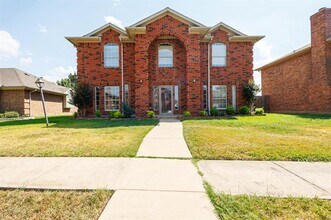 Building Photo - 9118 Barton Creek Dr