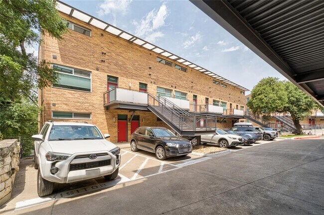Building Photo - 2205 N Lamar Blvd