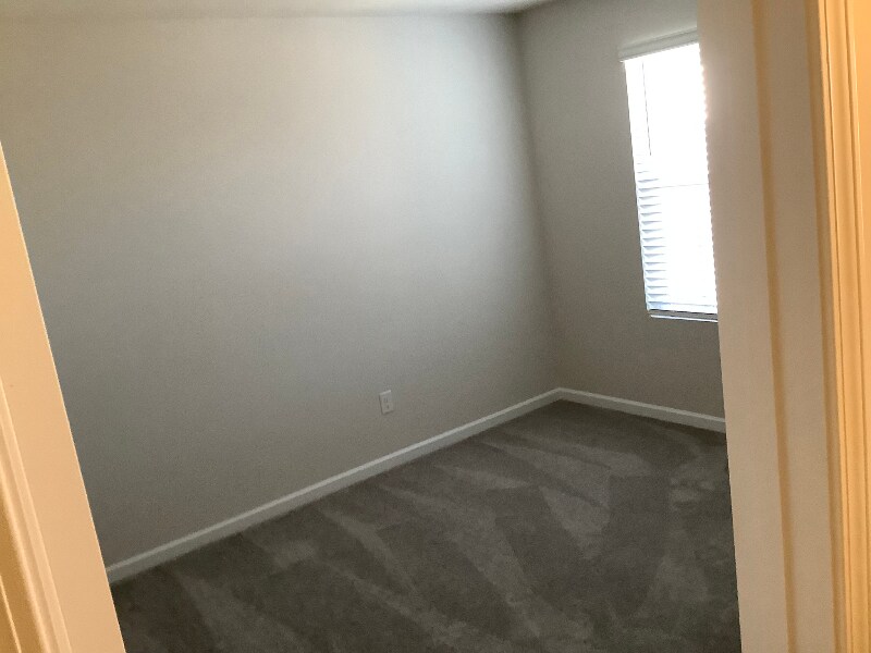 Building Photo - 132 Plumtree Ct